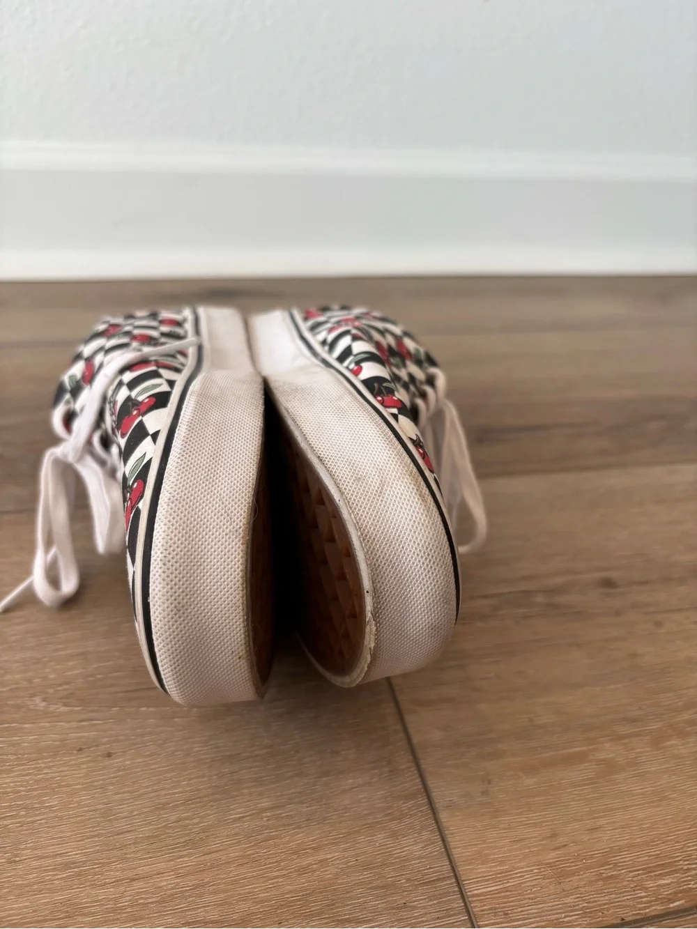 Vans Doheny Checkerboard Cherry Low-Top Sneakers - Black White Red - Size 10